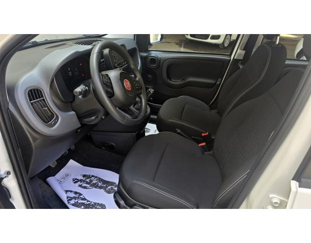 FIAT Panda-1.0-70CV-HYBRID-KM-ZERO