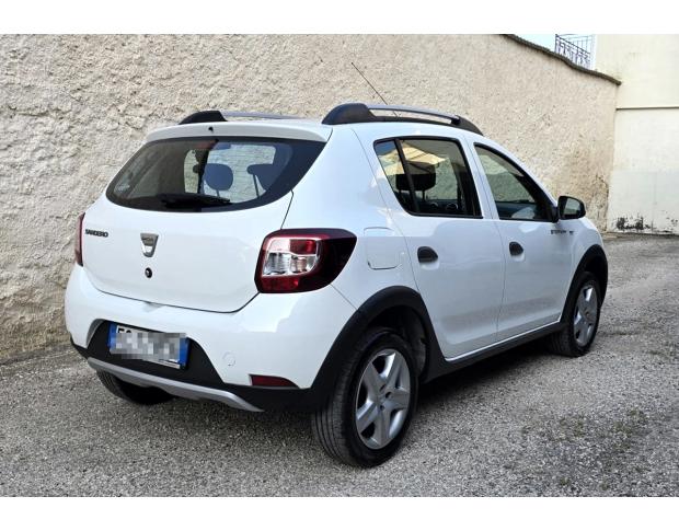 Dacia Sandero-STEPWAY-1.5DCI-Prestige