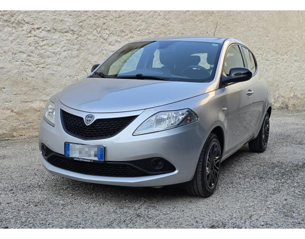 Lancia YPSILON-GOLD-1.3MJT-95CV