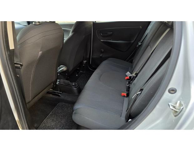 Lancia YPSILON-GOLD-1.3MJT-95CV