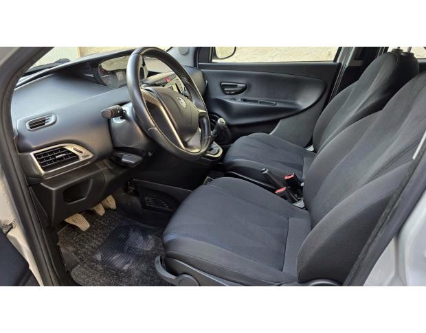 Lancia YPSILON-GOLD-1.3MJT-95CV