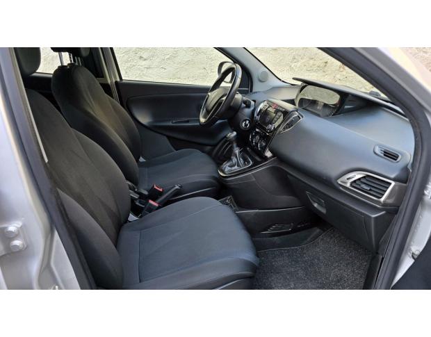 Lancia YPSILON-GOLD-1.3MJT-95CV